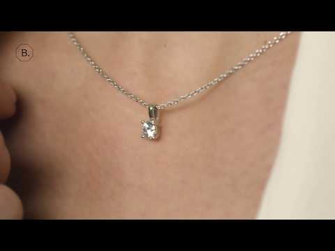 0.50 carat solitaire pendant in white gold with round diamond and four prongs