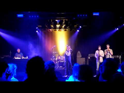 Unlisted Fanatic ft  Saimn I and the Moonshine horns live @ Reggae Central,03-01-2014