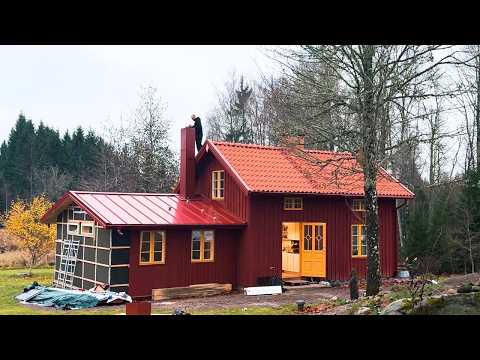 Huge progress at the forest house! New kitchen, fireplace & flooring – DIY renovation in Sweden |...