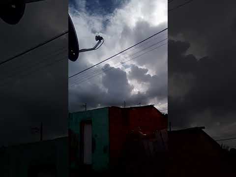 olha o tempo como tá no nordeste da Bahia em Itapé 🌧️🙏🥰🌻🏵️🌟🌼🌺