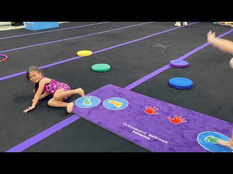Toddler Lesson Plans : Tippy-Toe Tumbler Cartwheels thumbnail