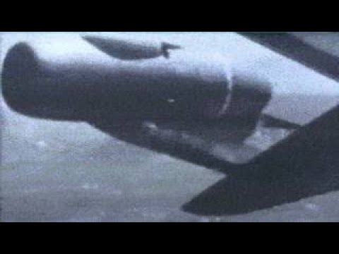Boeing 707 Barrel Roll - Pilot Tex Johnston Performs Roll In Dash-80 Prototype Aircraft In