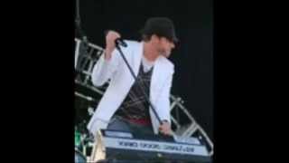 Toby Mac - Hey Now (with lyrics)