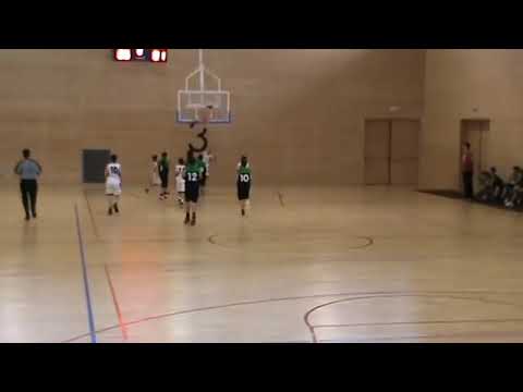 Alley hoop Soler i Farré al partit Mini Vermell Manresa - CB Esparreguera. Novembre 2011