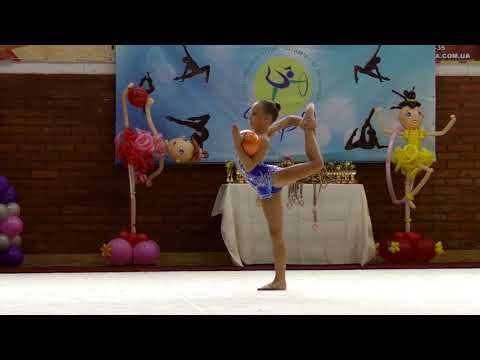 Лапчук Маргаріта 2007 мяч