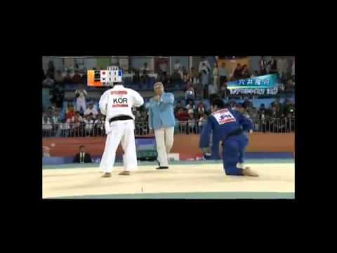 JUDO 2010 Asian Games: Takamasa Anai 穴井 隆将 (JPN) - Hee-Tae Hwang (KOR)
