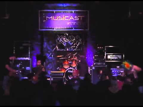 *HELP US IDENTIFY THIS BAND* [Band Name] Jynx/Omissa Live @ iMusicast October 16, 2004