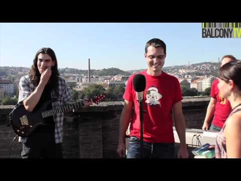 Smějící se bestie - SMĚJÍCÍ SE BESTIE