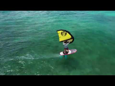Wing foiling in Hawaii - Keahi de Aboitiz