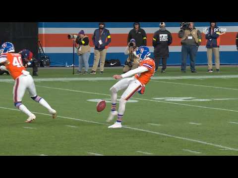 This May Be One of The Worst Punts of All Time...