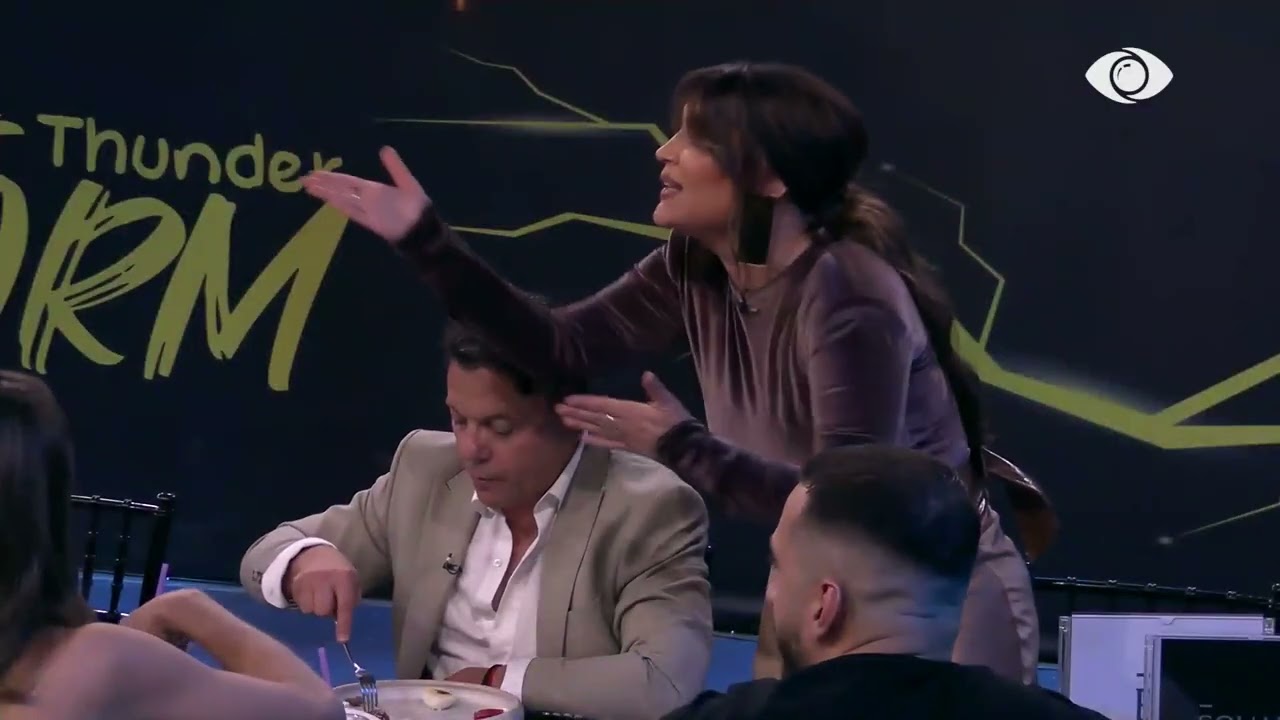 “O pseudo-pushtet…”/ Gerta-Rozanës: Unë ty nuk të llogaris fare, s'kam dalë kurrë tradhtare