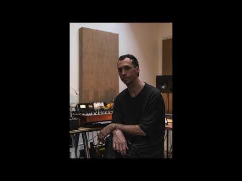Tim Hecker - Live on NTS, 5 May 2016. Mostly unreleased tracks.