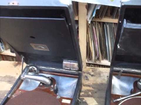 Demonstrating the Differences between  HMV model 100 Portable Gramophones