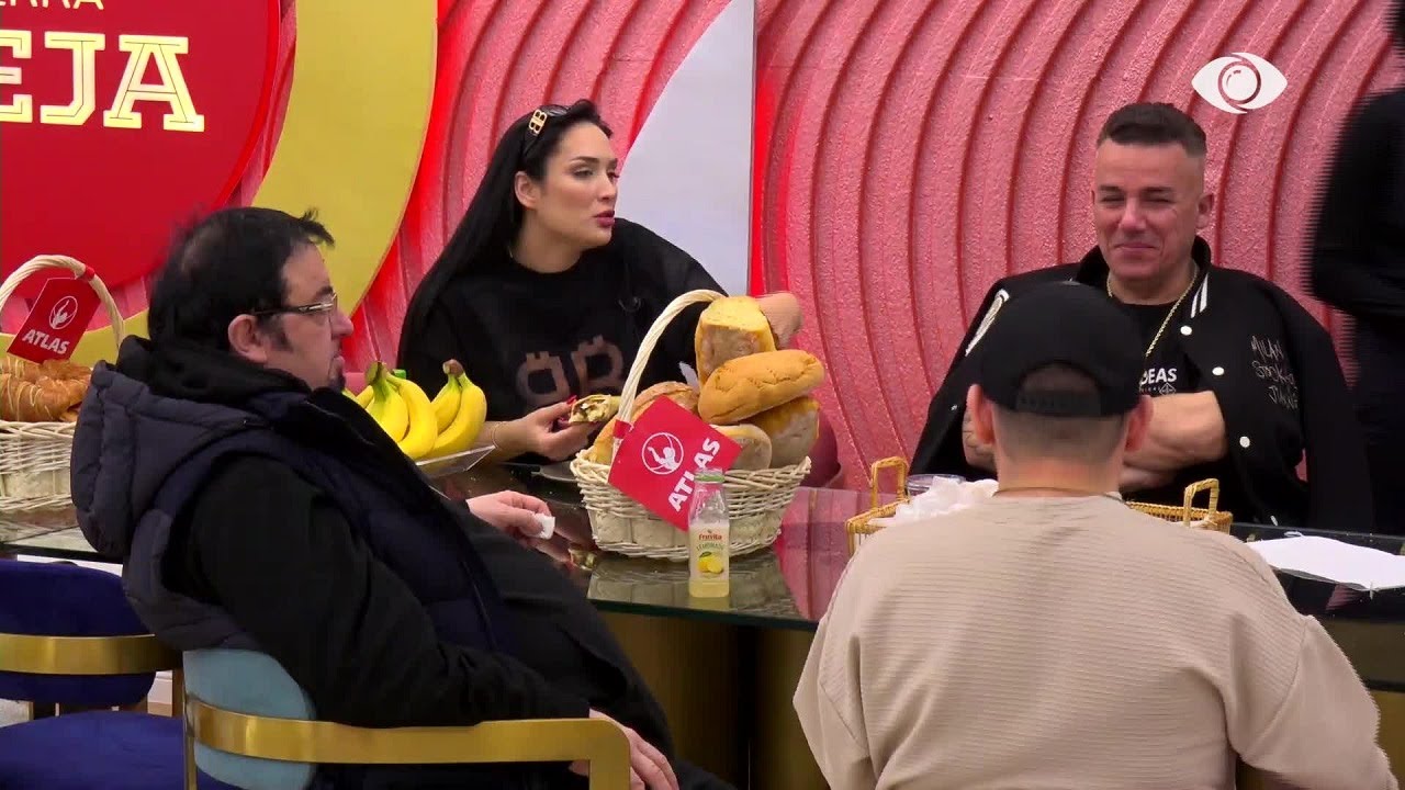 Gazi-Eglës: Më kënaqe me atë shikimin e ëmbël / Juli: Unë e bëra të qaj, tani radhën e ke ti