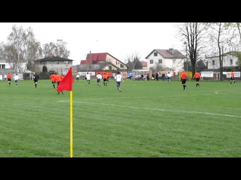 Czarni Piasek - LKS Bełk 22.04.2012 Część 1/2