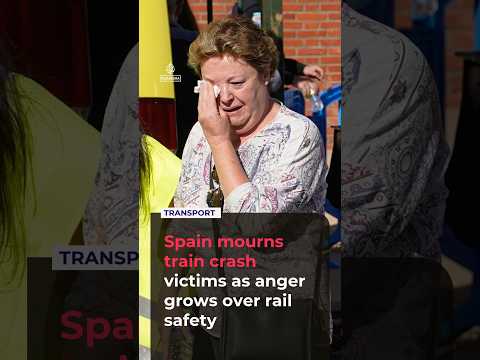 Spain mourns train crash victims as anger grows over rail safety
