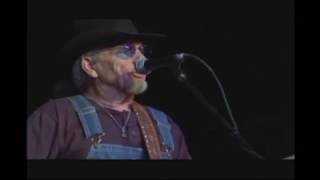That&#39;s The Way Love Goes by Merle Haggard Live from Carl&#39;s Corner
