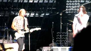 Keith Urban &amp; Jake Owen - Don&#39;t Think I Can&#39;t Love You - CMA Fest 2011