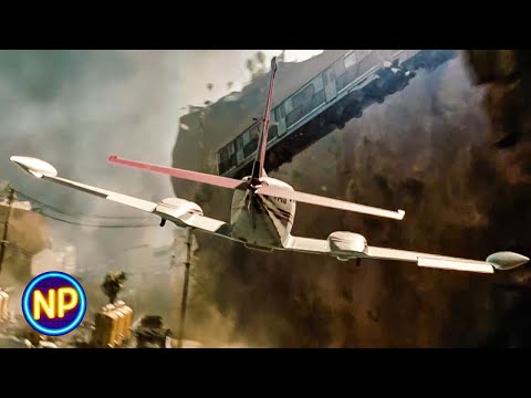 Escaping a Crumbling Los Angeles | 2012 | Now Playing