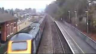 preview picture of video 'First Great Western HSTs meet at Goring & Streatley, UK'
