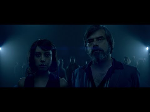 Psycho club dance  (Aubrey Plaza, Jemaine Clement)