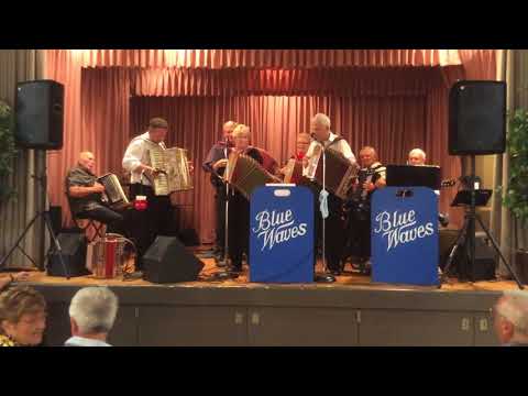 Across The Plains with Blue Waves, Polka Play Mates, and Niagara Button Boxers Lipa Park