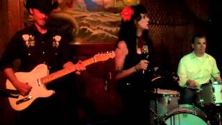 "My Chauffeur Blues" sung by Rosie Flores at the Redwood Bar