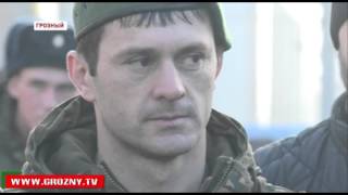 Боец чеченского спецназа Хамзат Алмурзаев получил право на ношение зеленого берета
