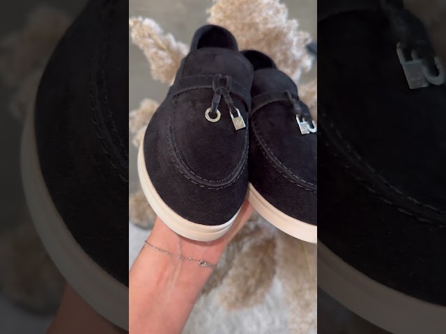 Чоботи жіночі шкіряні байка хутро 592641 Чорний Лофери жіночі замшеві  586477 Чорні