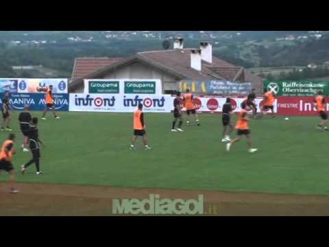 Sintesi della partitella disputata dal ritiro di Malles l'8 luglio 2011 - Mediagol.it