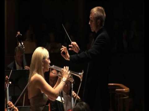 Alison Balsom plays with the RLPO