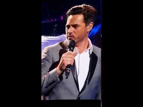 Peter Jöback och Helen Sjöholm "När jag faller" I Love Musicals, Globen Arena 10/10-15