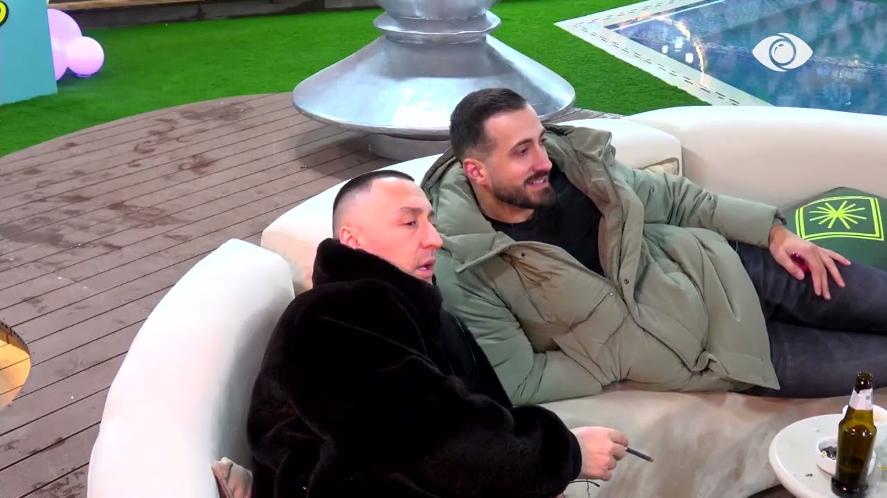 “Mbreti im je ti”/ Amberi i këndon Laertit, G Bani dhe Jozi e ngacmojnë: Na trego sekretin…