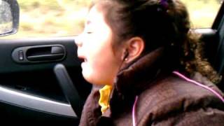 Dede singing along to Tamar Kaprelian &quot;NEW DAY&quot;