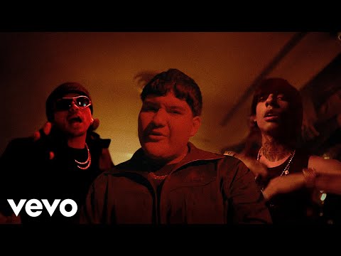 Victor Mendivil Ft. Fuerza Regida, Natanael Cano - Entre Luces Y Tragos