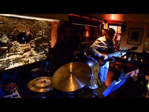 Barry Greene Trio - You'd Be So Nice to Come Home To