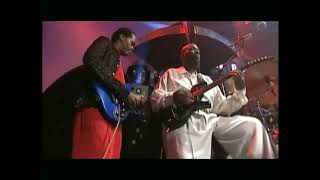 Kool &amp; The Gang - LIVE Let The Music Take Your Mind - At The House Of Blues 2001