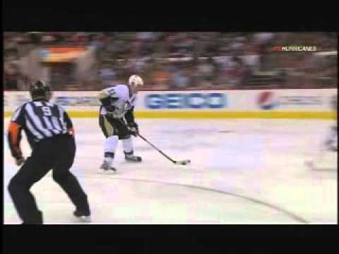 Hurricanes - Penguins Highlights (11/12/11)