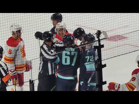 Seattle Kraken Vs Calgary Flames preseason game Kent Washington  ShoWare Center 10/2/2021