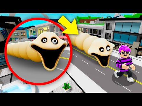 ACHEI UMA MINHOCA FAMINTA GIGANTE NO BROOKHAVEN