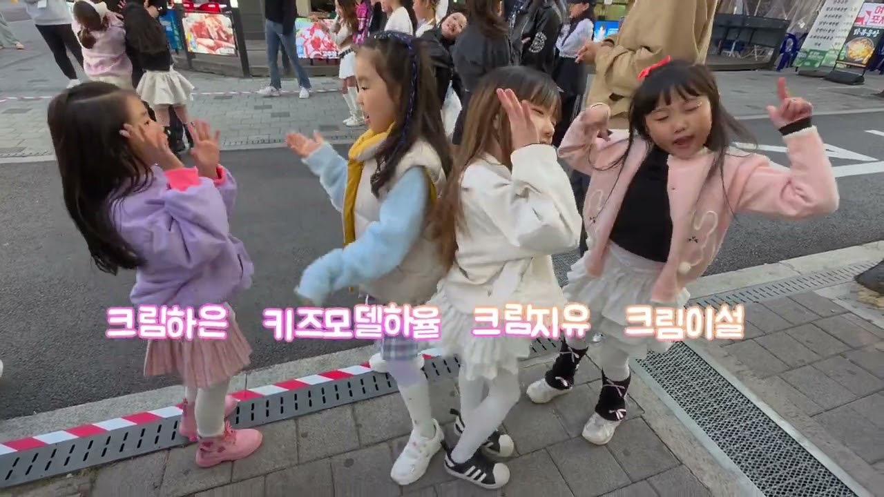 너뿐이야💕 랜플 즐기러오세요🥰 (귀여운 저희가 기다리고 있어요 같이 즐겨용😍)