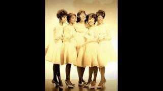 THE CRYSTALS - &quot;HE&#39;S A REBEL&quot;  (1962)
