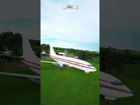 Boeing 737-200 as margens da GO-330 em Urutaí - GO