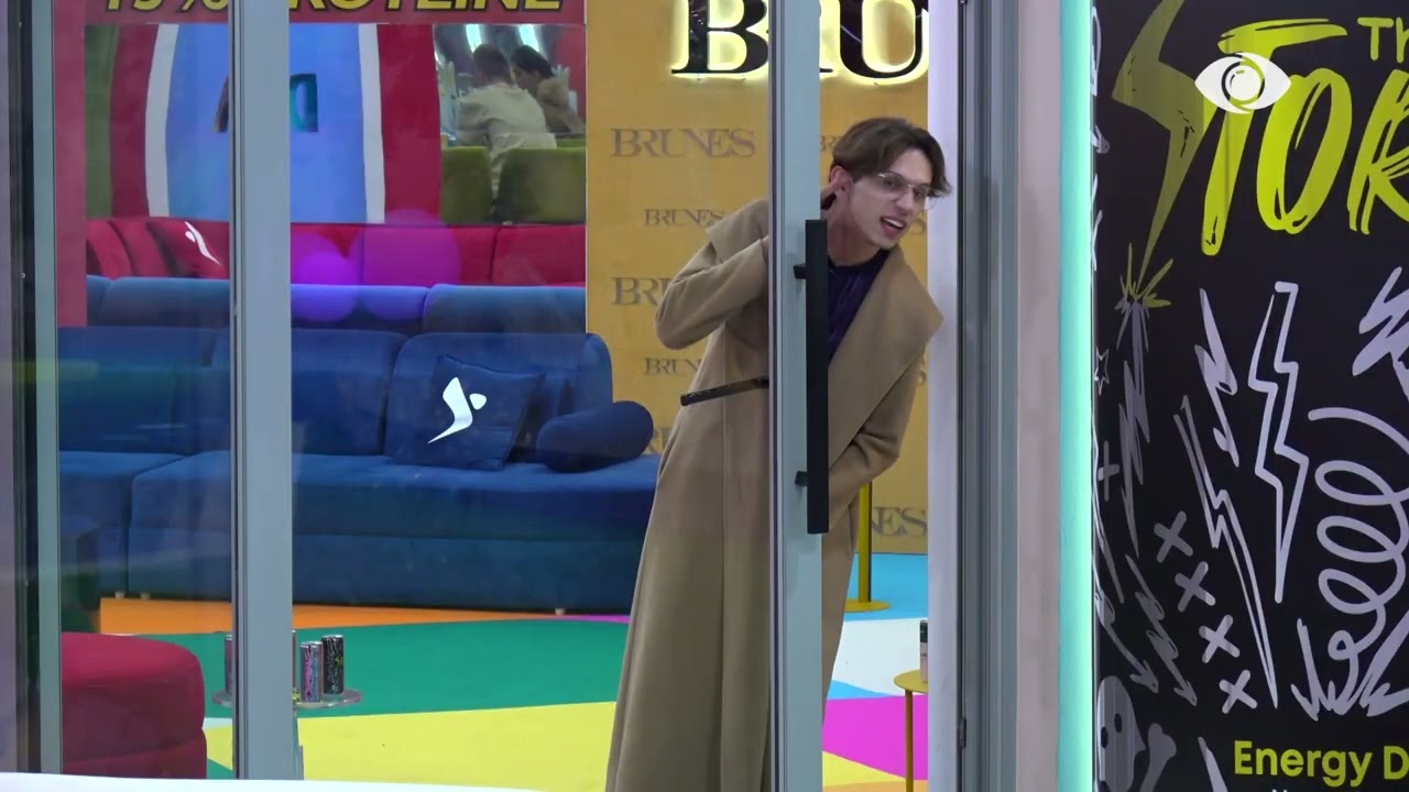 Të ka ardhur ndonjë pëllumb?/ Debat midis Valbonës dhe Vserlos