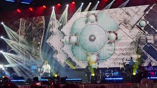 Download lagu Dato M. Nasir Concert Cipta 2: Alleycats' Senyumlah Kuala Lumpur & Andainya Aku Pergi Dulu mp3