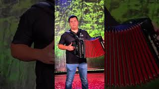 Video thumbnail for ¡El acordeon Hohner Corona II Xtreme Acordeón Sol Negro! by Accordion Pro Shop