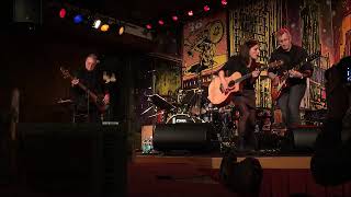 Sandra Straneri &amp; Band