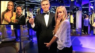 GRABBING GEORGE CLOONEY&#39;S BALLS