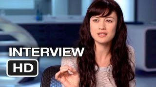 Oblivion - Olga Kurylenko Interview - Julia (2013) - Tom Cruise Sci-Fi Movie HD