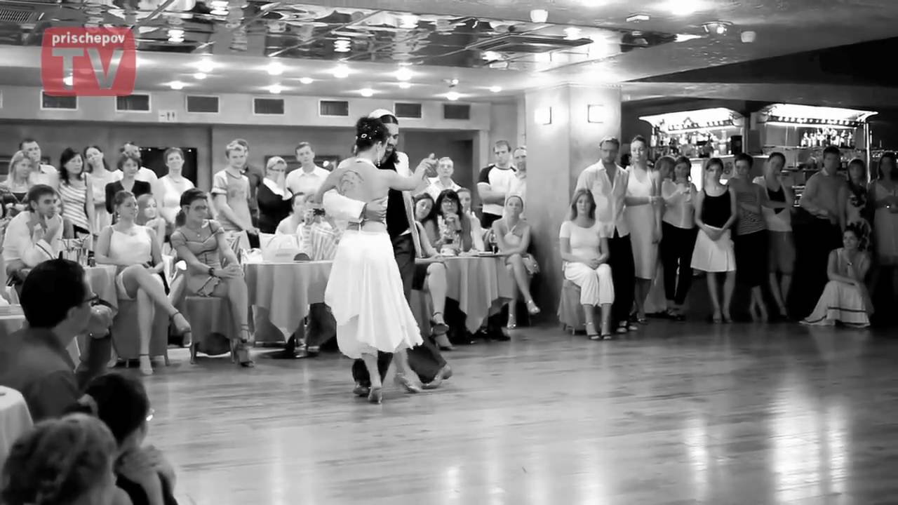 Video thumbnail for Mila Vigdorova and Daniel Tuero, Russia, Moscow, Milonga in "Art Cafe Durov", 20.09.2009